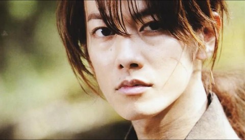 Takeru Sato on as Himura Kenshin in the Rurouni Kenshin Movie
