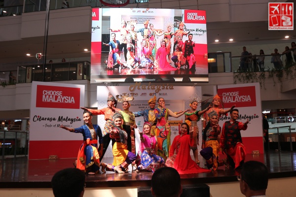 Malaysian Cultural Performance