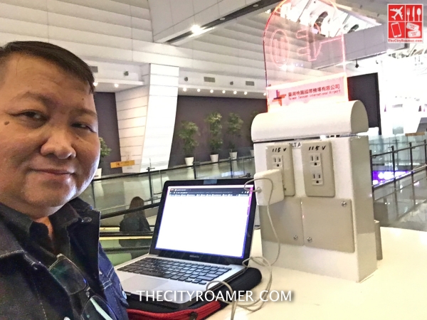 Finished work at the airport while waiting_Fotor