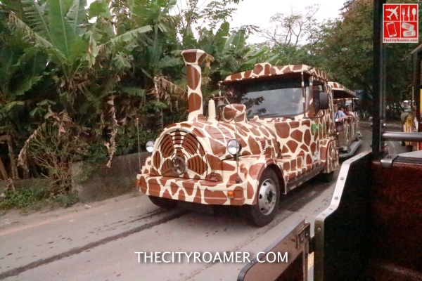 Shuttle Train to and from Taipei Zoo