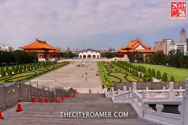 The Liberty Square from Chiang Kai-shek Memorial hall_Fotor