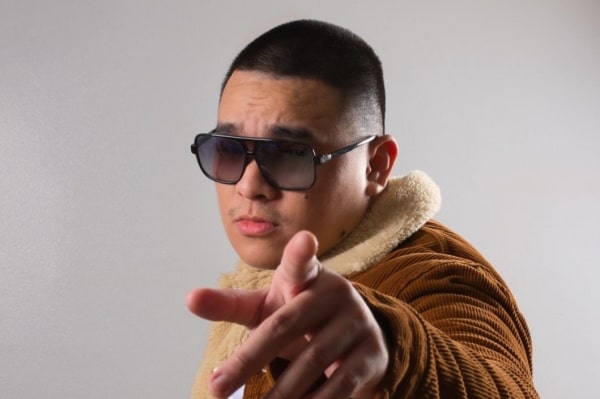 Thyro Alfaro, Award-winning R&B singer-songwriter