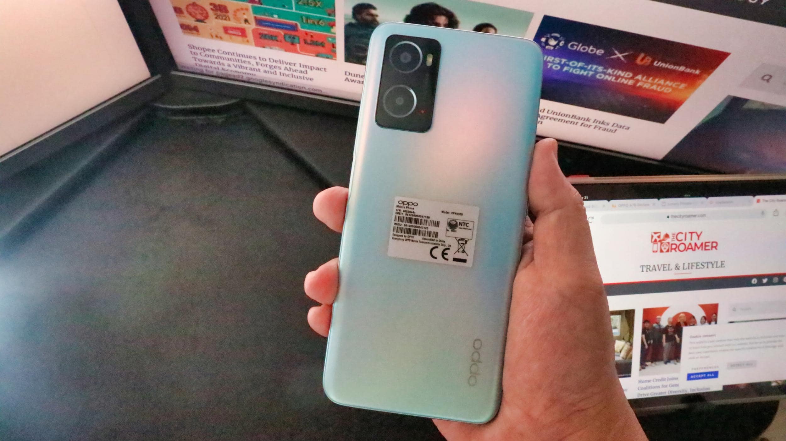 OPPO A76 in Glowing Blue