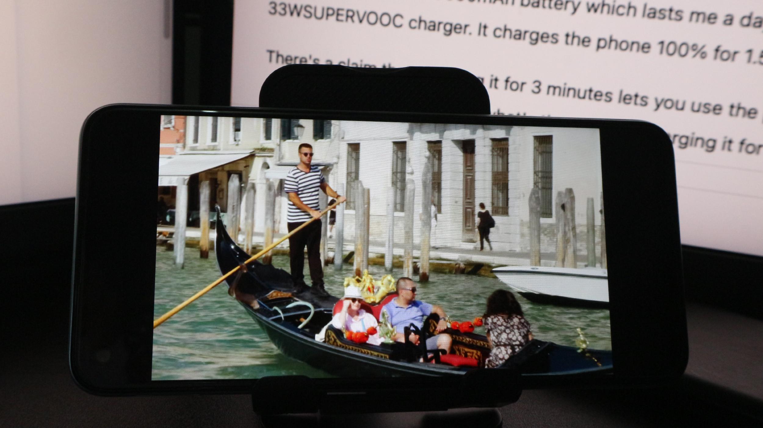 Streaming Netflix on OPPO A76