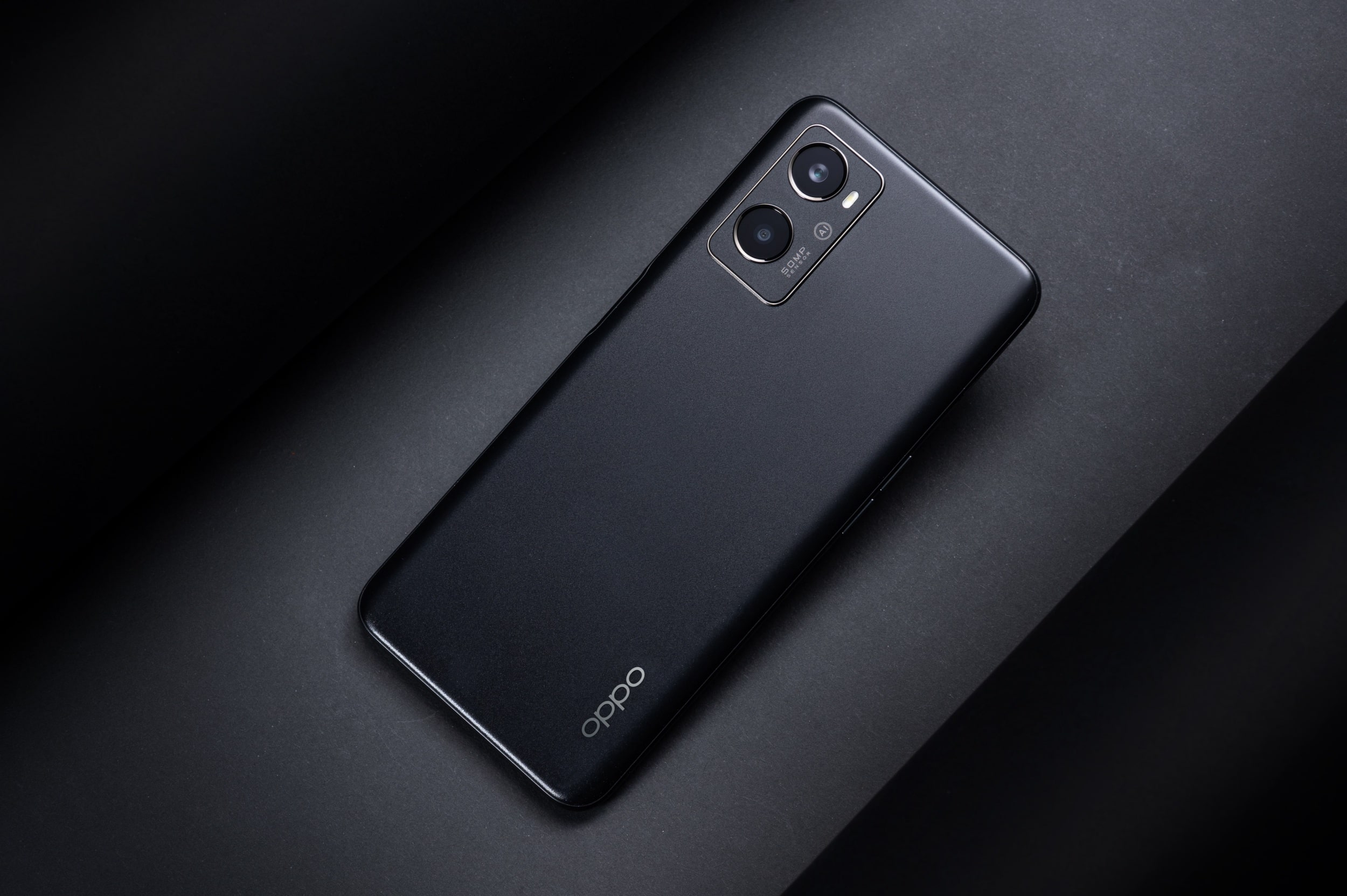 OPPO A96 in Starry Black back