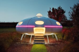 OMG! Listing - UFO Futuro styled Flying Saucer - United Kingdom