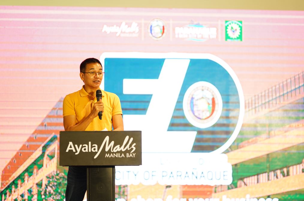 Parañaque City Mayor Eric L. Olivarez at the opening of the ELO Serbisyo Center