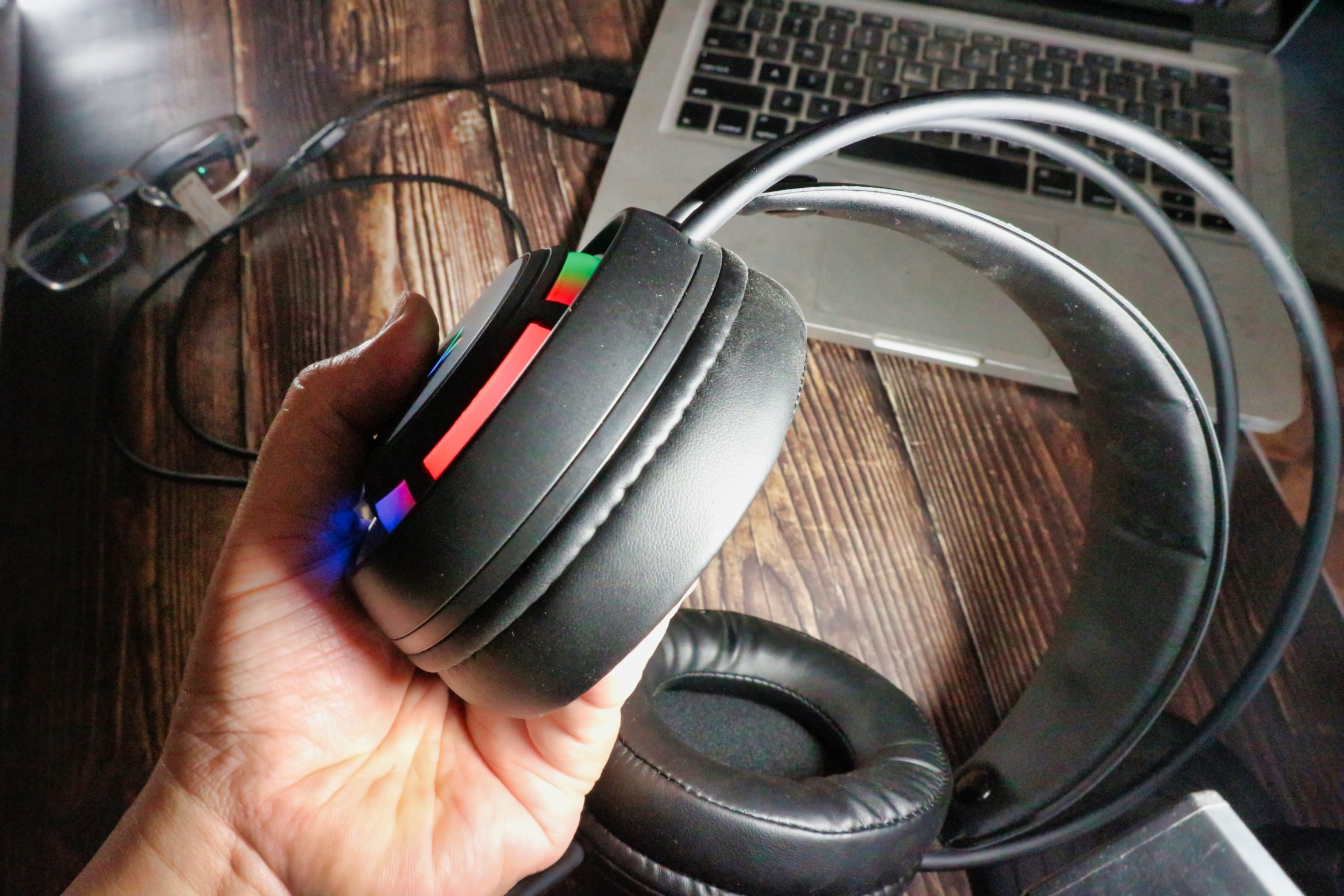 Soft cushioned earcups