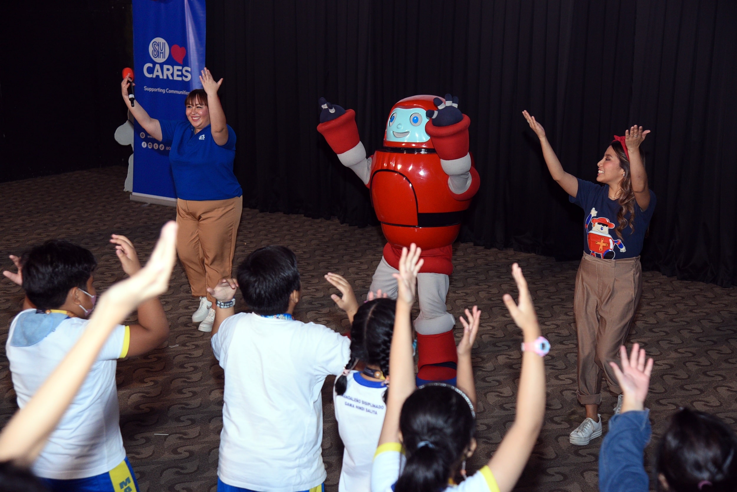 Superbook's GIZMO was present at the event